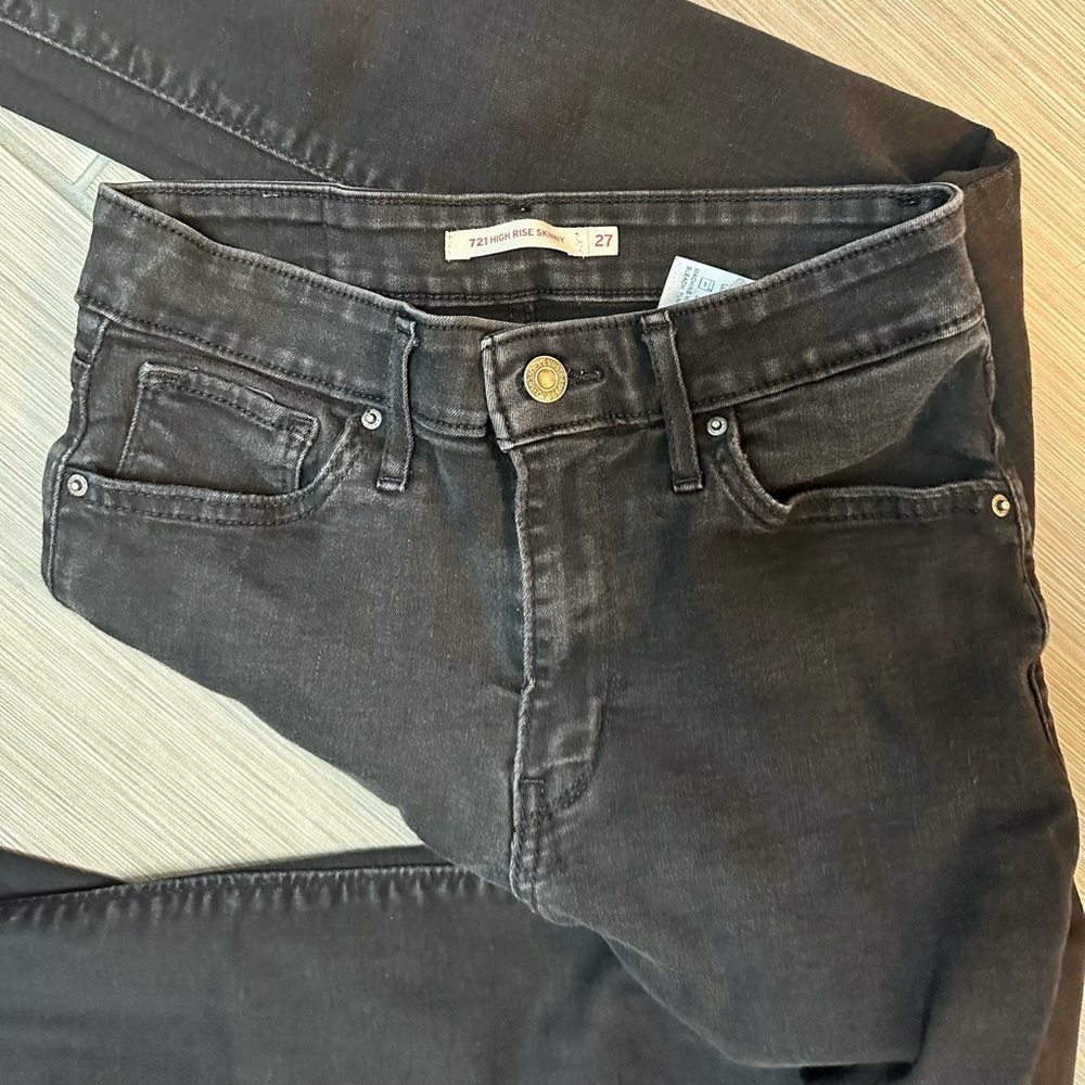 721 High Rise Skinny Levi’s